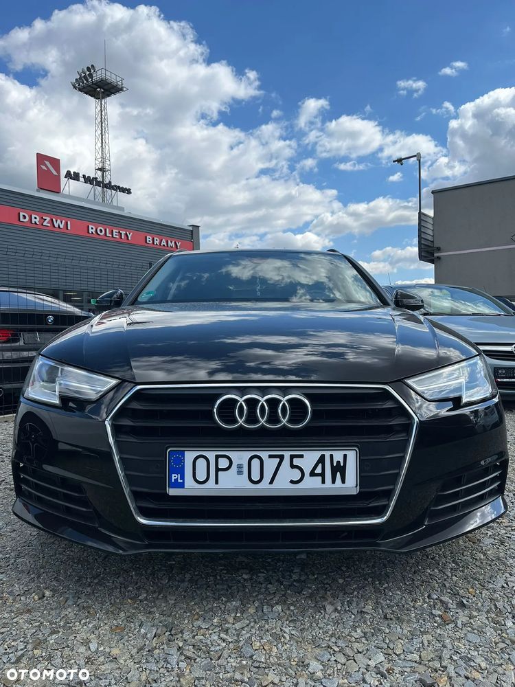 Audi A4 Avant 2.0 TDI S tronic - 1