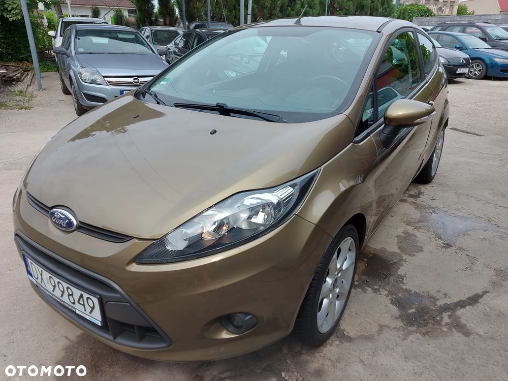 Ford Fiesta 1.4 Autom Champions Edition - 2