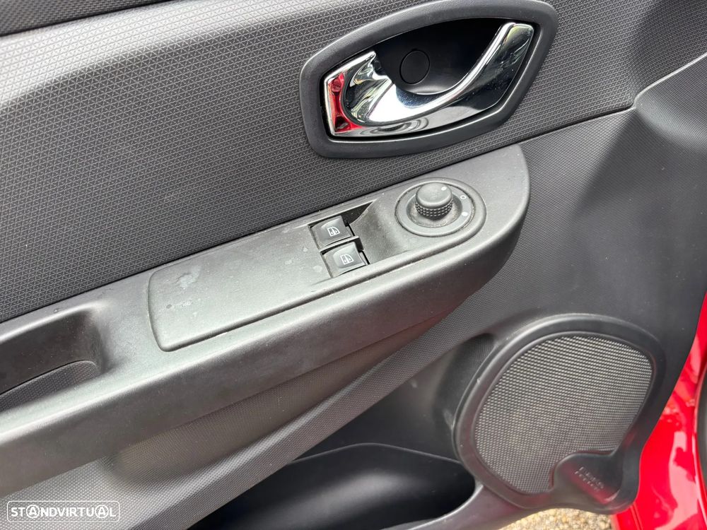 Renault Clio 1.5 dCi Dynamique Sport Edtion - 15