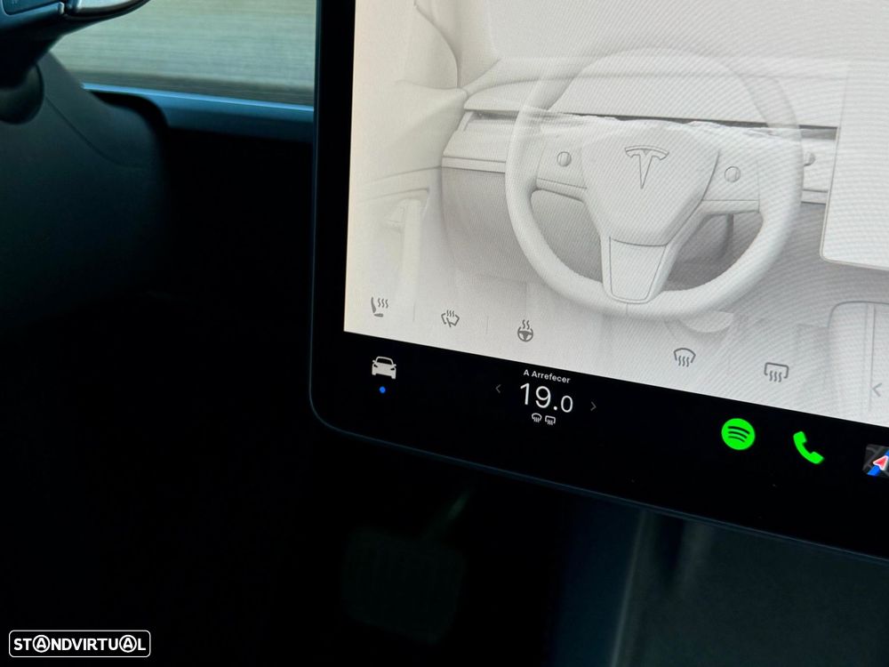 Tesla Model Y Long Range Tração Integral - 39