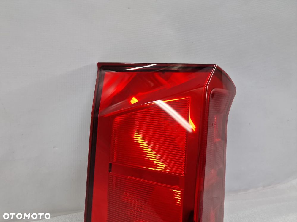 VW CRAFTER II / MAN TGE 7C0 17- LEWA LAMPA TYLNA TYLNIA TYŁ LED , NR 7C0945095H , NR AUKCJI LA595 - 2