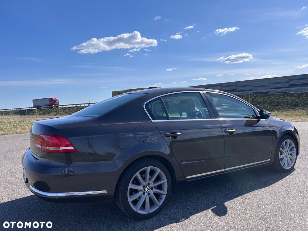 Volkswagen Passat - 7