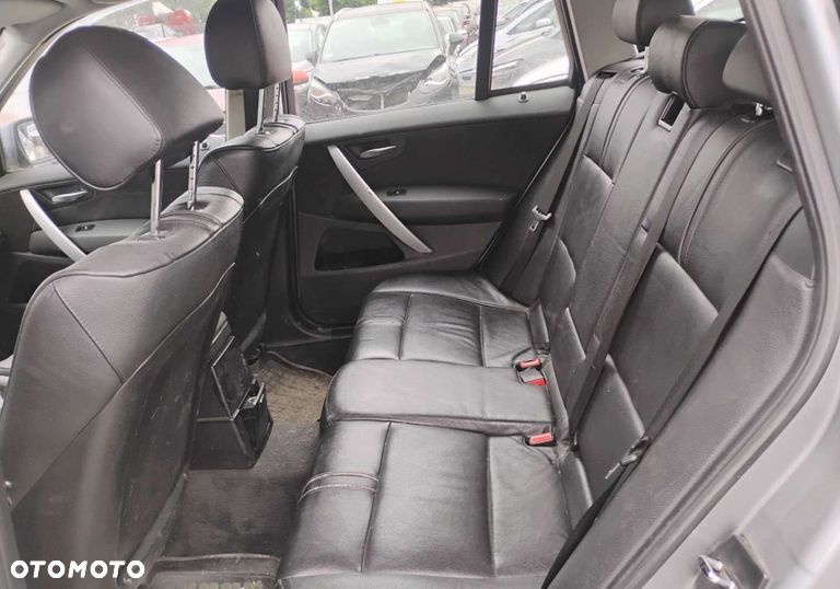 BMW X3 2.0d - 10
