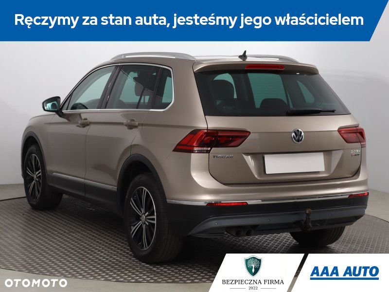 Volkswagen Tiguan - 6