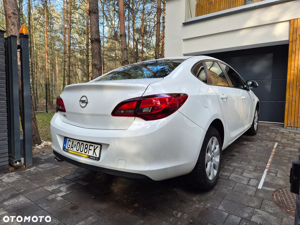 Opel Astra 1.4 T EU6 - 6
