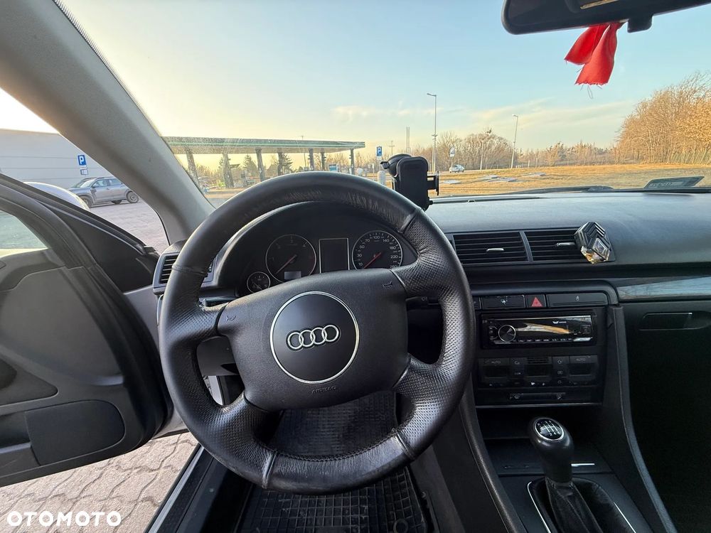 Audi A4 Avant - 15