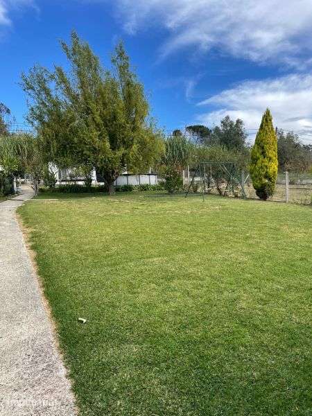 Moradia T5 com terreno - Grande imagem: 5/8