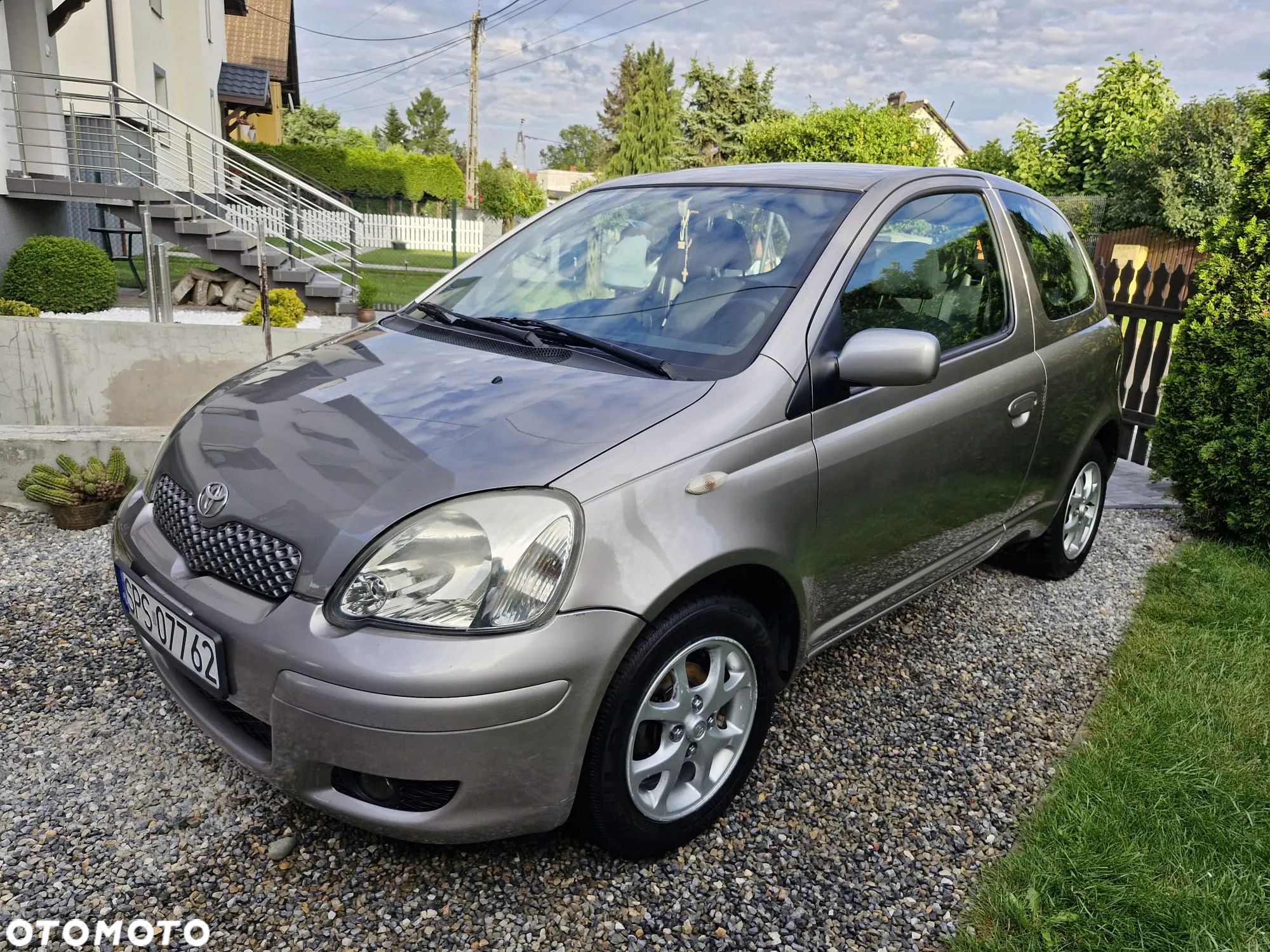 Toyota Yaris 1.3 Blue - 1