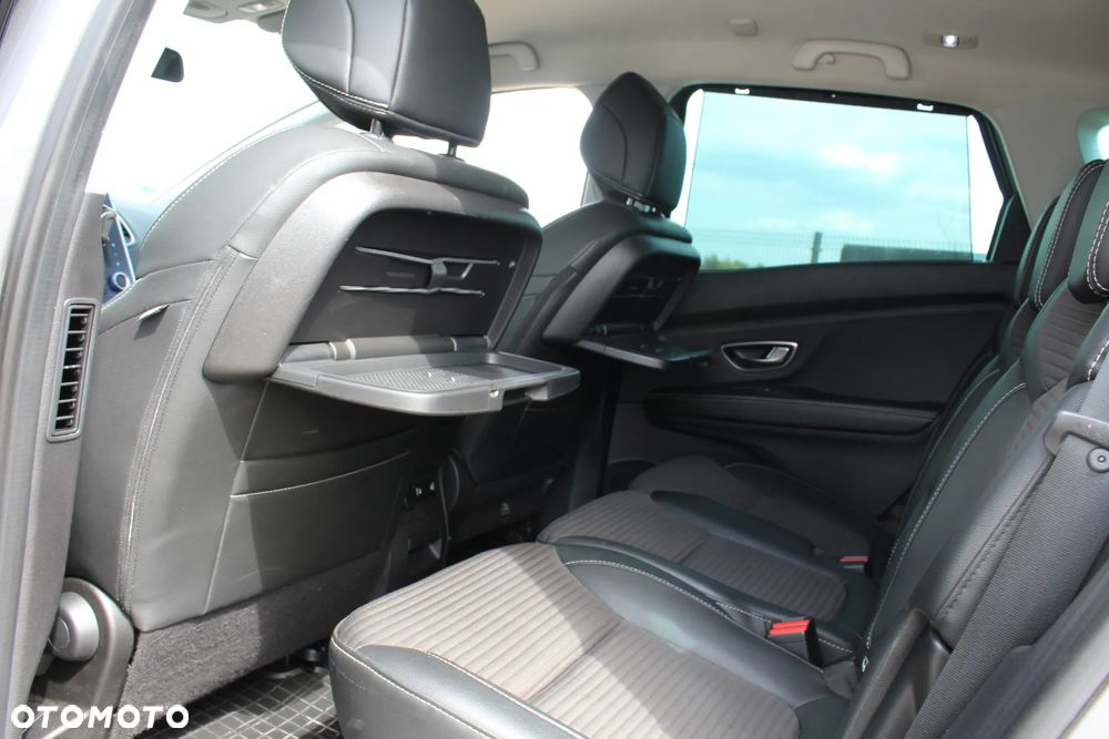 Renault Scenic 1.2 TCE Energy Bose - 31