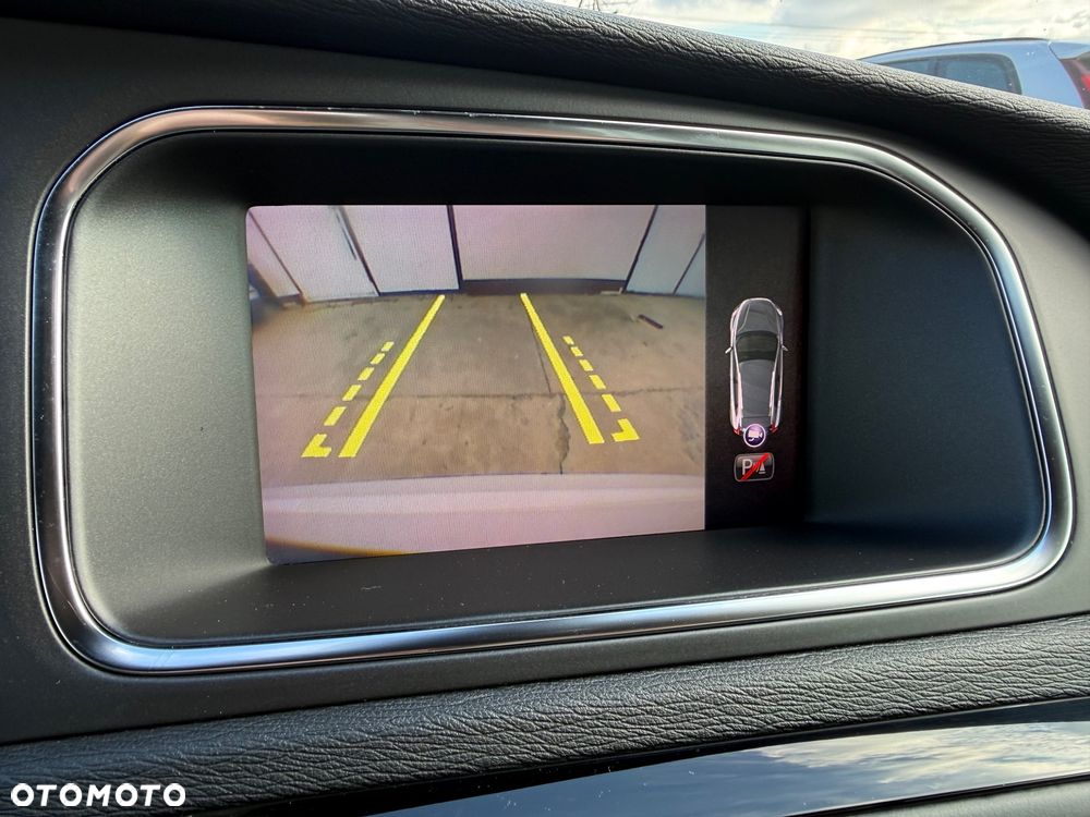 Volvo V40 Cross Country T3 Geartronic Momentum - 22