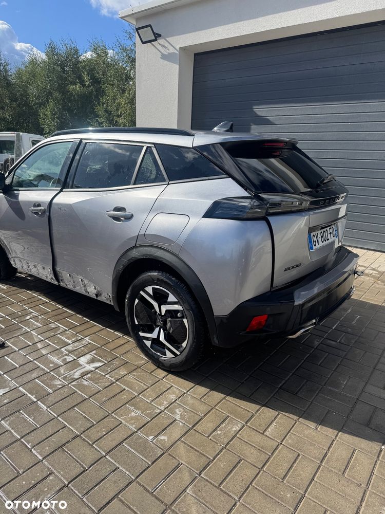 Peugeot 2008 PureTech 130 EAT8 Allure - 3
