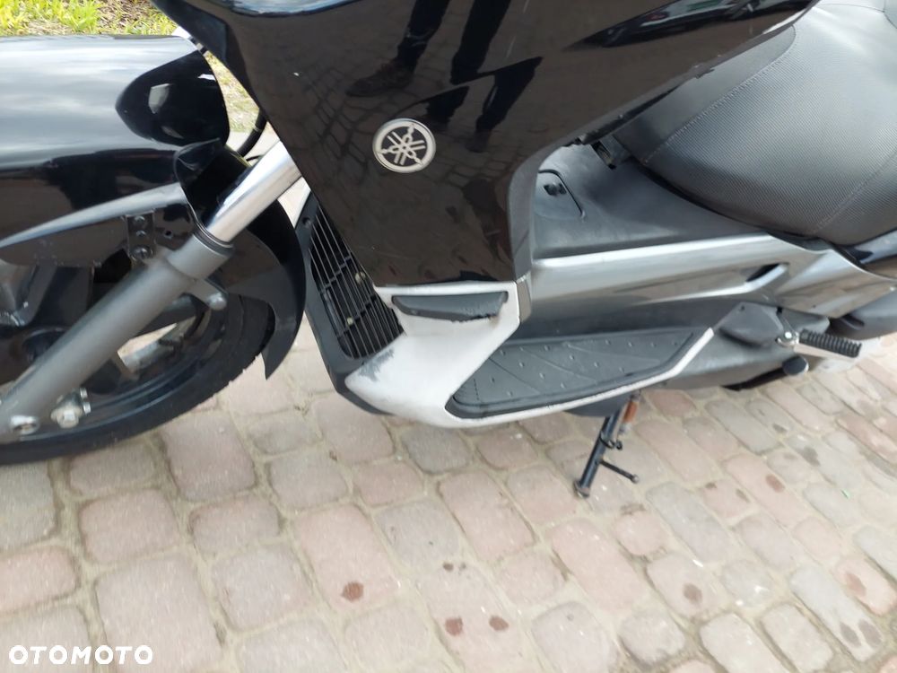 Yamaha X-max - 10