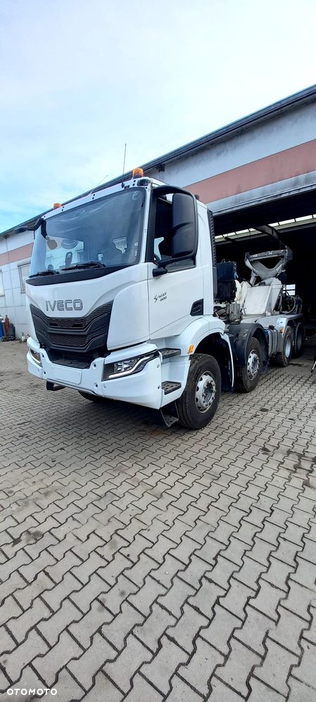 Iveco AD410TB  8x4 - 1