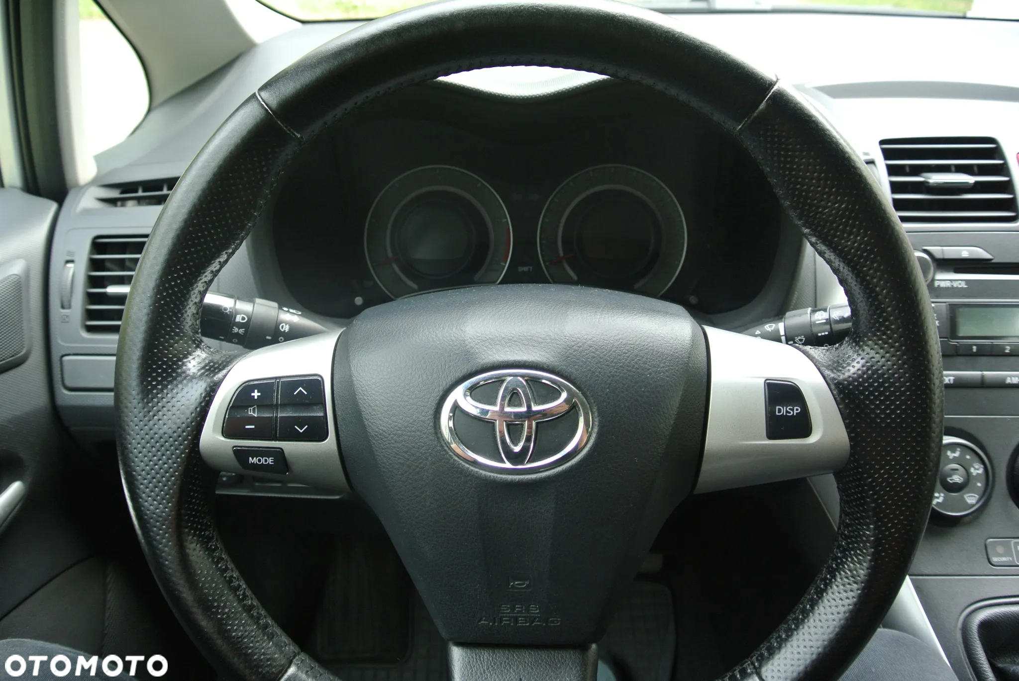 Toyota Auris 1.4 D-4D Premium - 16