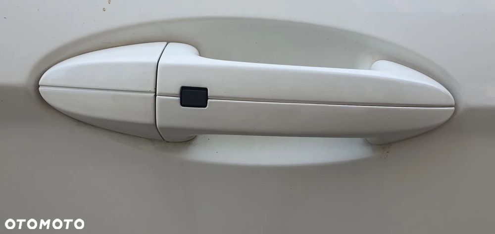 Ford EcoSport 1.5 TDCi TITANIUM - 16