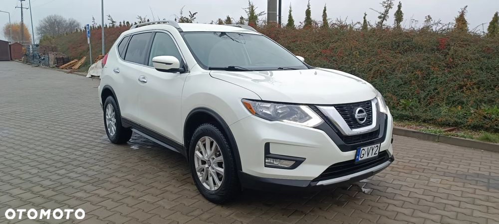 Nissan Rogue - 4