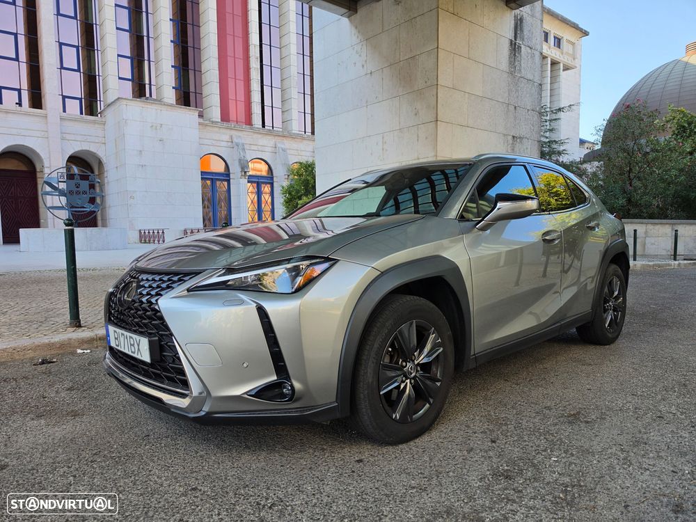 Lexus UX 250h Premium - 6
