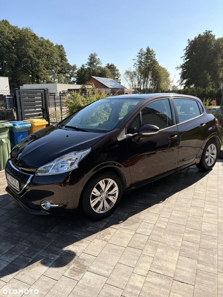 Peugeot 208 2013 photo 4