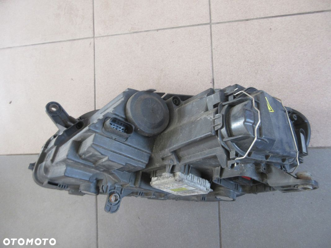 LAMPA REFLEKTOR PRAWY VW PASSAT B7 BI-XENON SKRĘTNY LED - 4