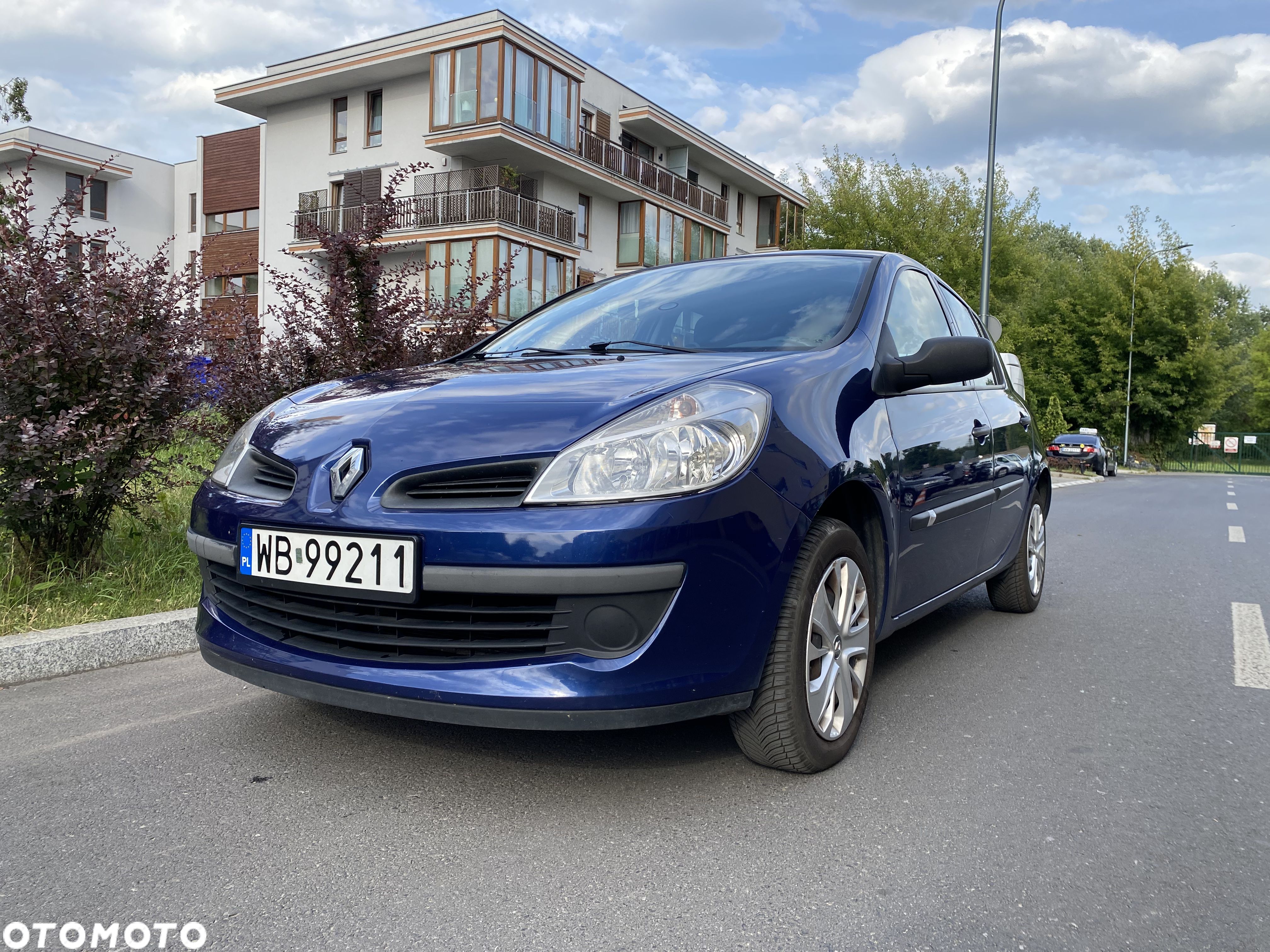 Renault Clio 1.2 16V Alize - 1