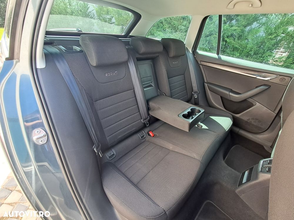Skoda Octavia 2.0 TDI 4x4 Scout - 11