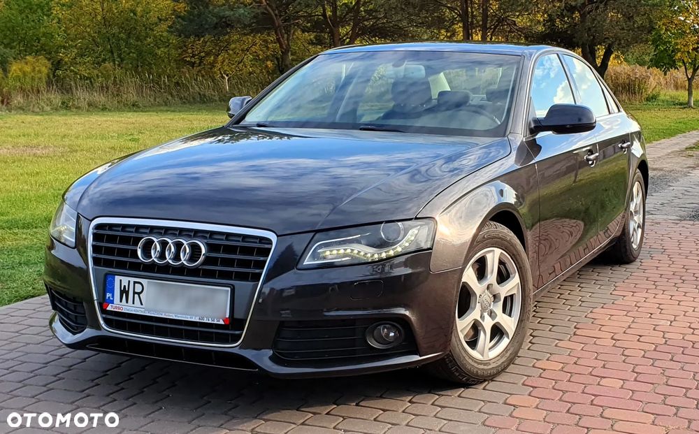 Audi A4 Limousine - 3