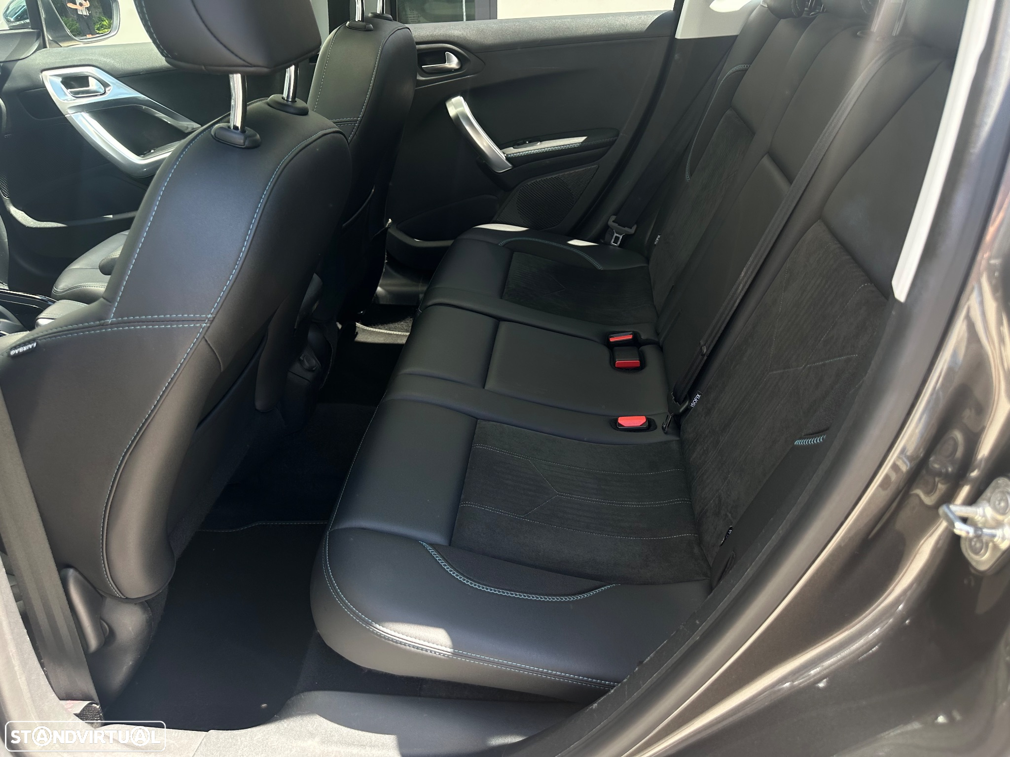 Peugeot 2008 PureTech 110 GPF Stop&Start EAT6 Crossway - 18