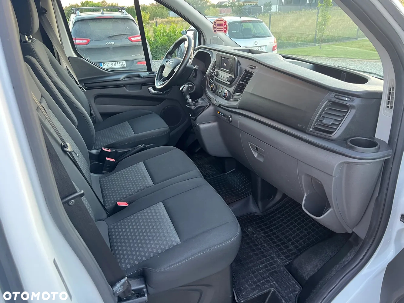 Ford Transit Custom - 19