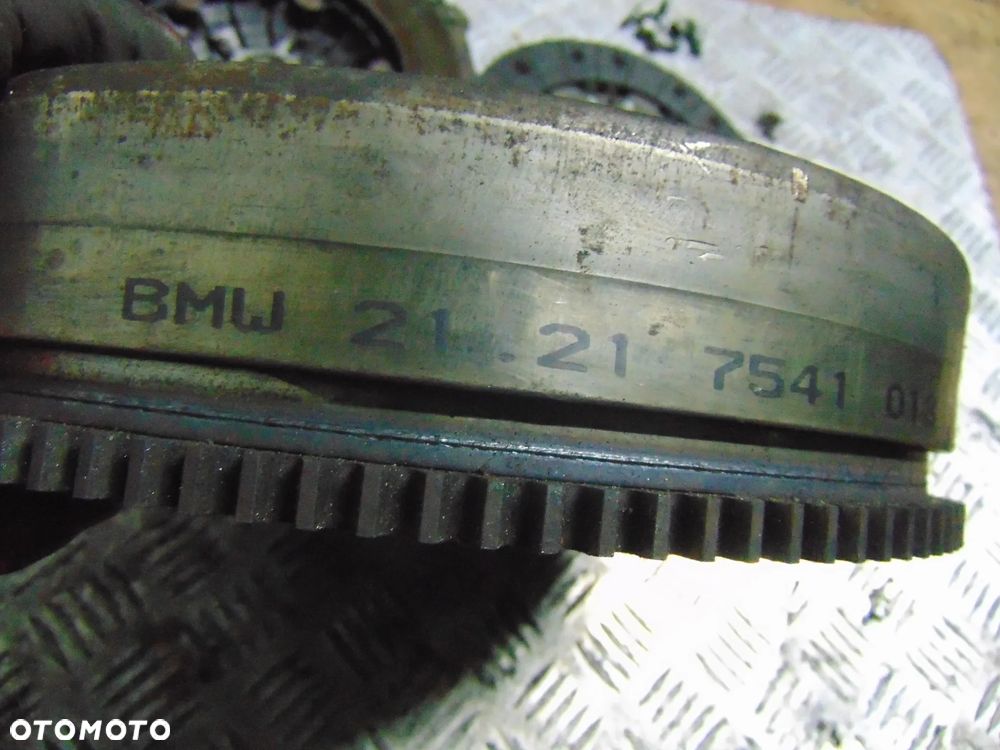 Sprzęgło bmw 21217541018 n42 2,0 6 biegów zestaw dwumasowe - 3
