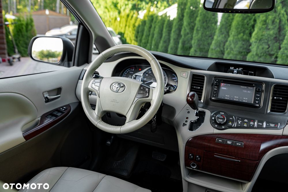 Toyota Sienna 3.5 V6 Limited AWD - 26