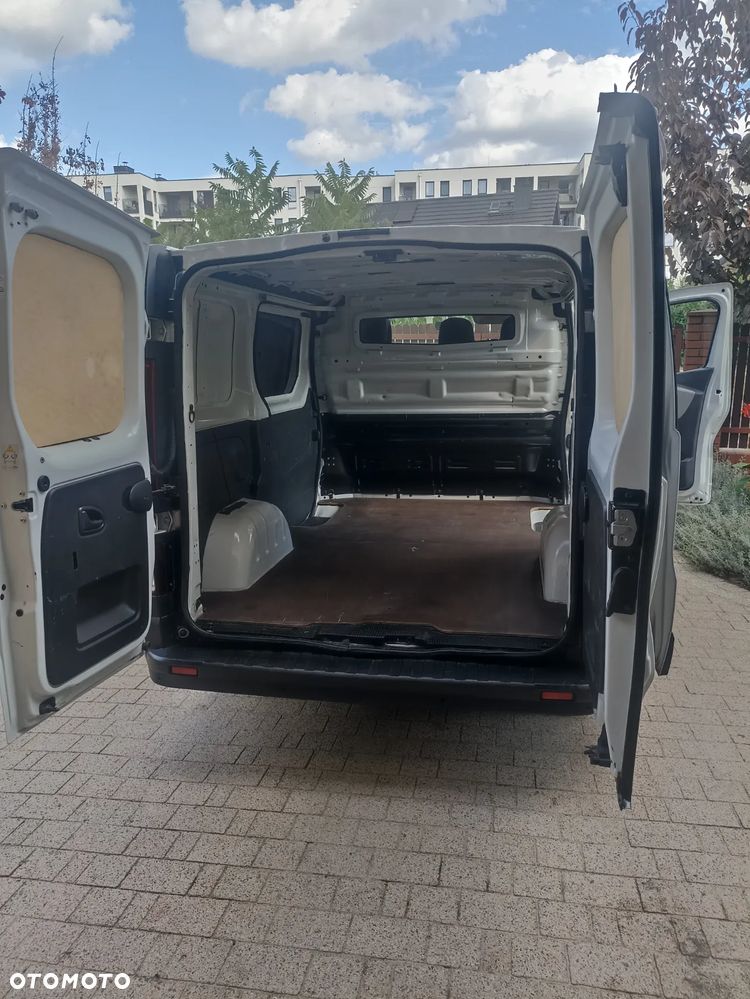 Renault Trafic 3 - 11