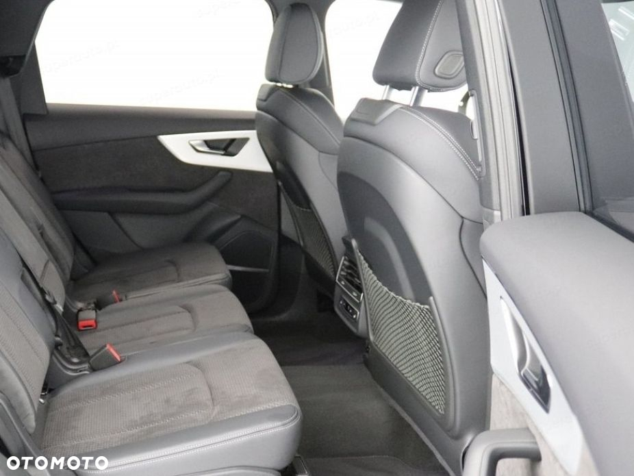Audi Q7 - 8