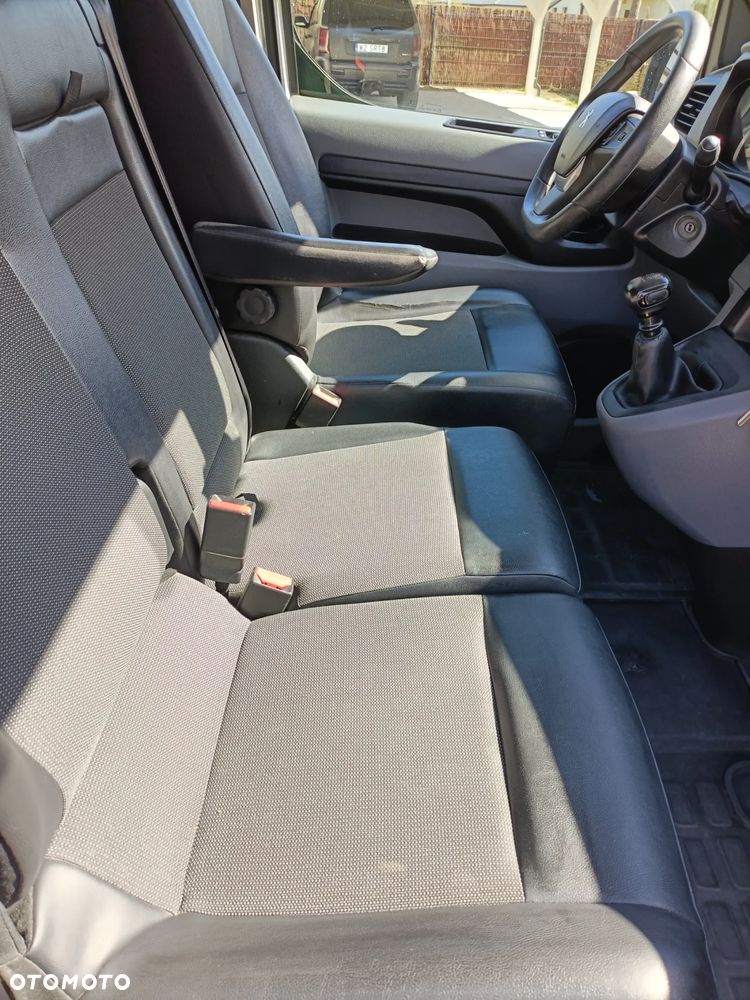 Peugeot Expert - 8