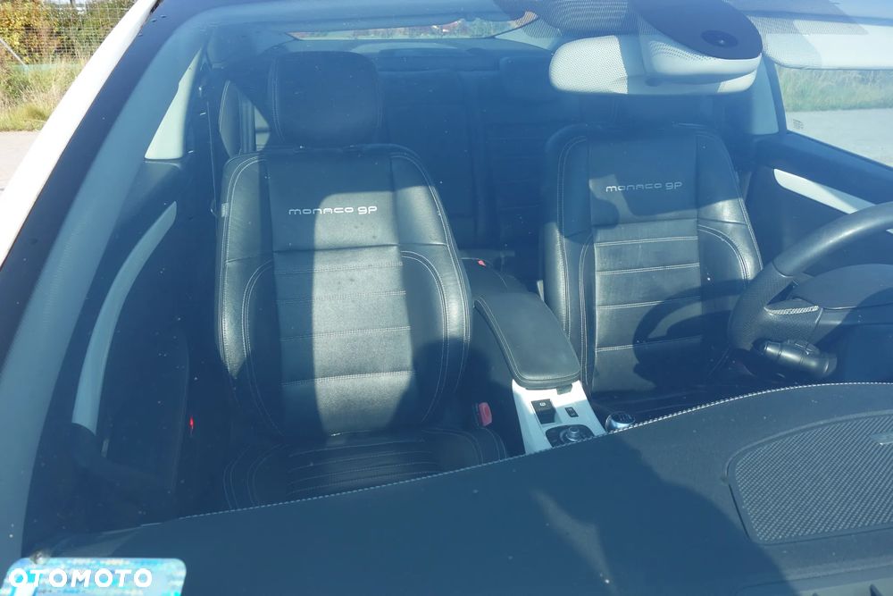 Renault Laguna 2010 photo 4