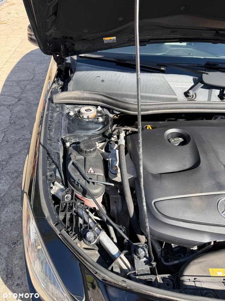 Mercedes-Benz CLA 250 4Matic 7G-DCT Sport - 24