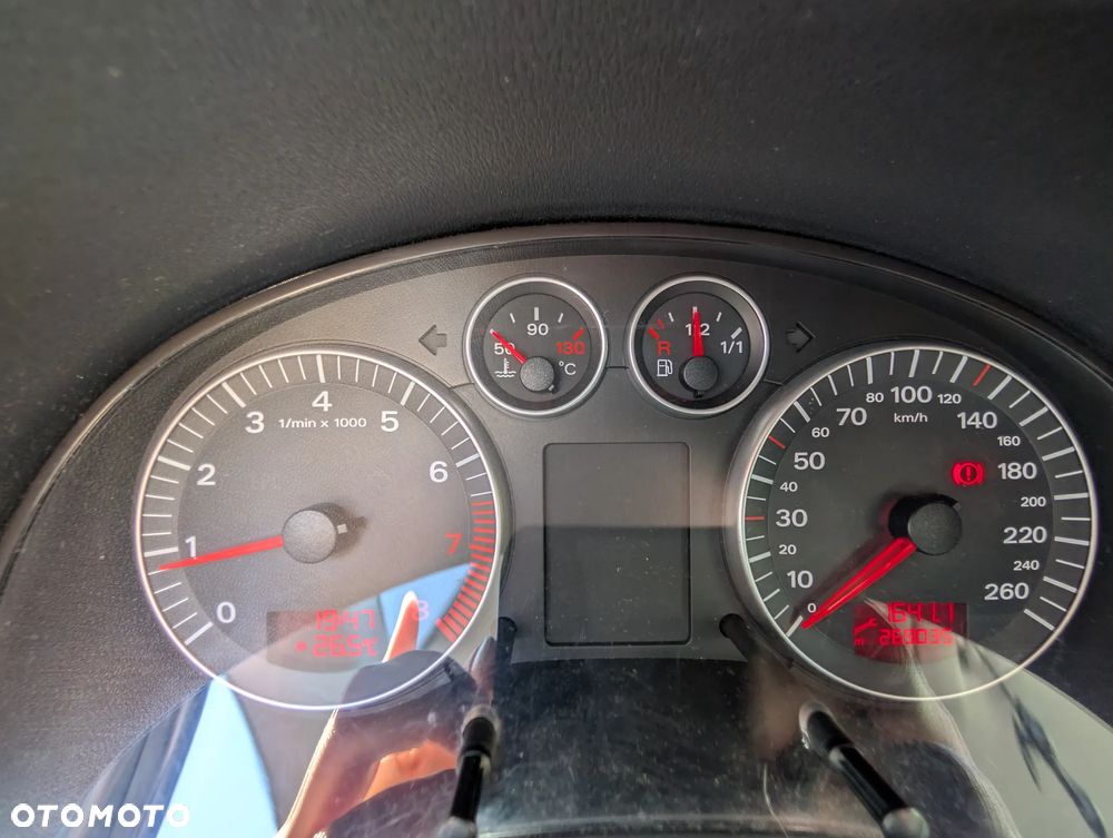 Audi A3 3-drzwiowe 1.6 Ambiente - 10