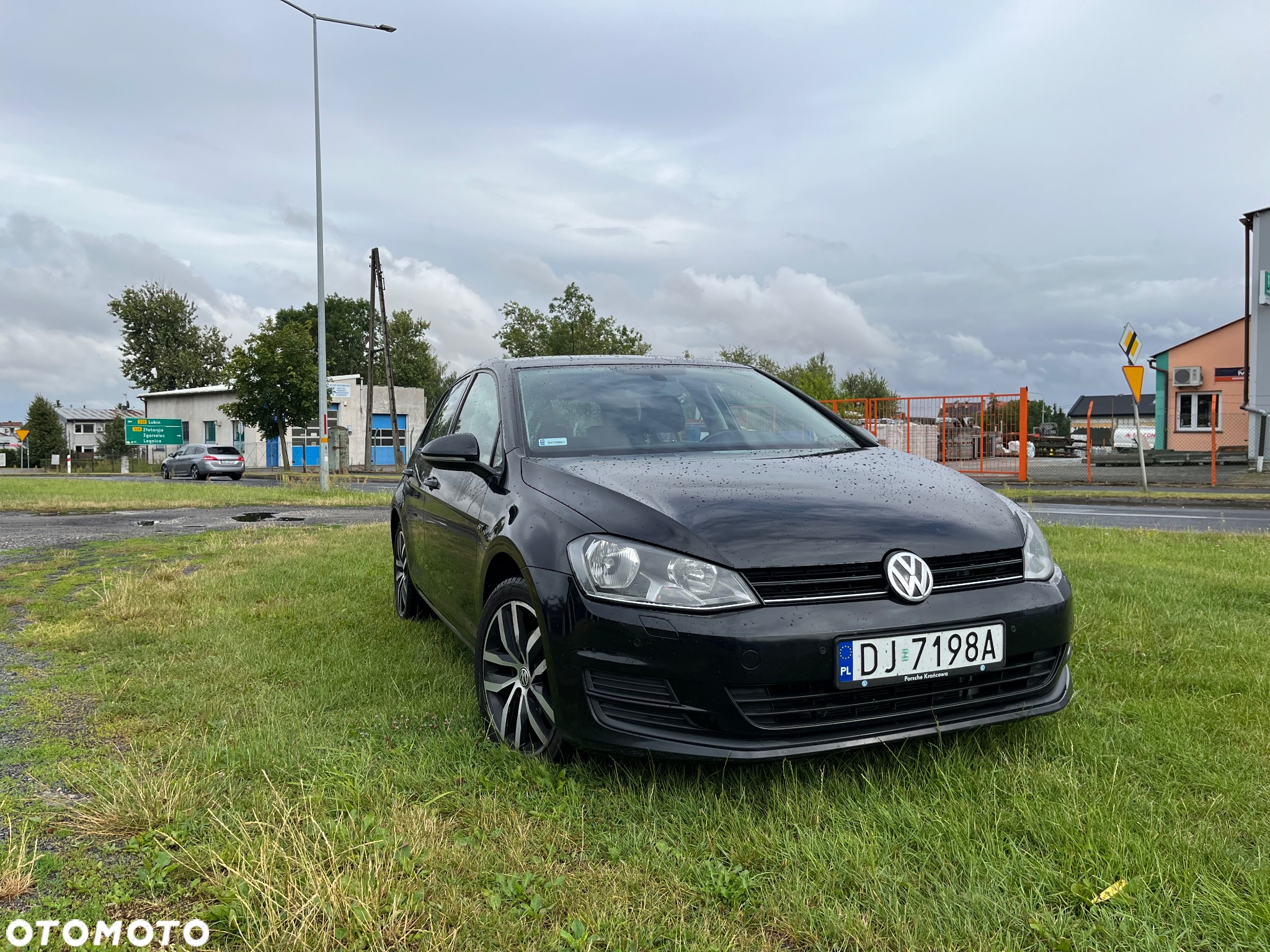 Volkswagen Golf 2.0 TDI BlueMotion Technology Edition - 4
