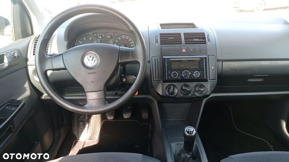 Volkswagen Polo 1.2 Tour - 38