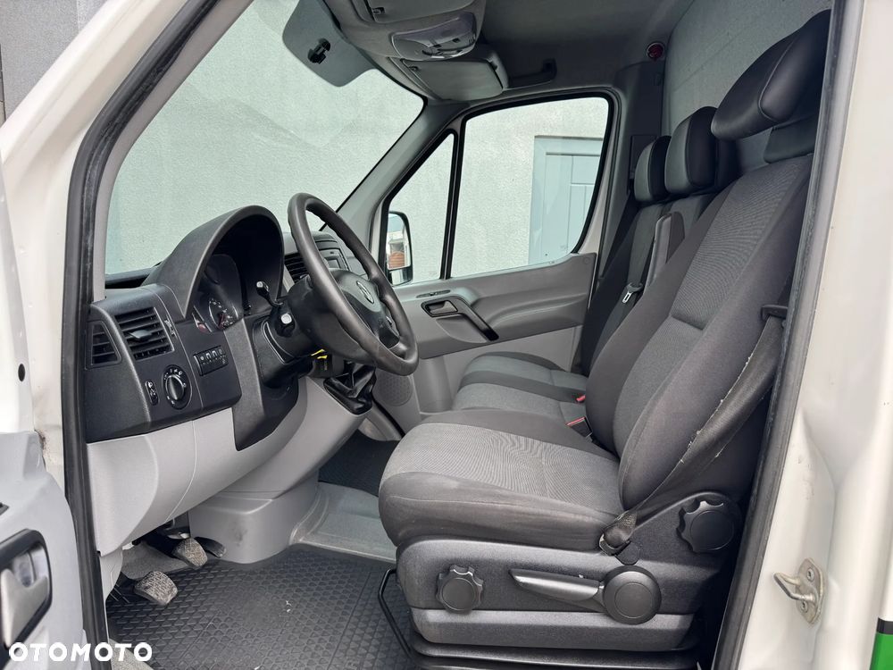 Volkswagen Crafter - 11