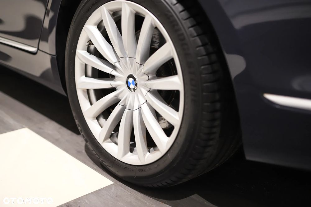 BMW Seria 7 730d xDrive - 11