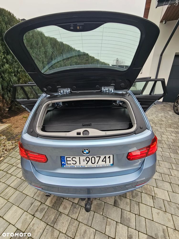 BMW Seria 3 318d - 15