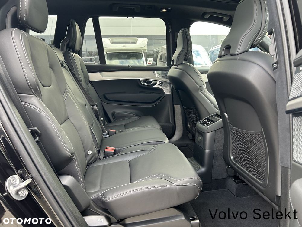 Volvo XC 90 - 31