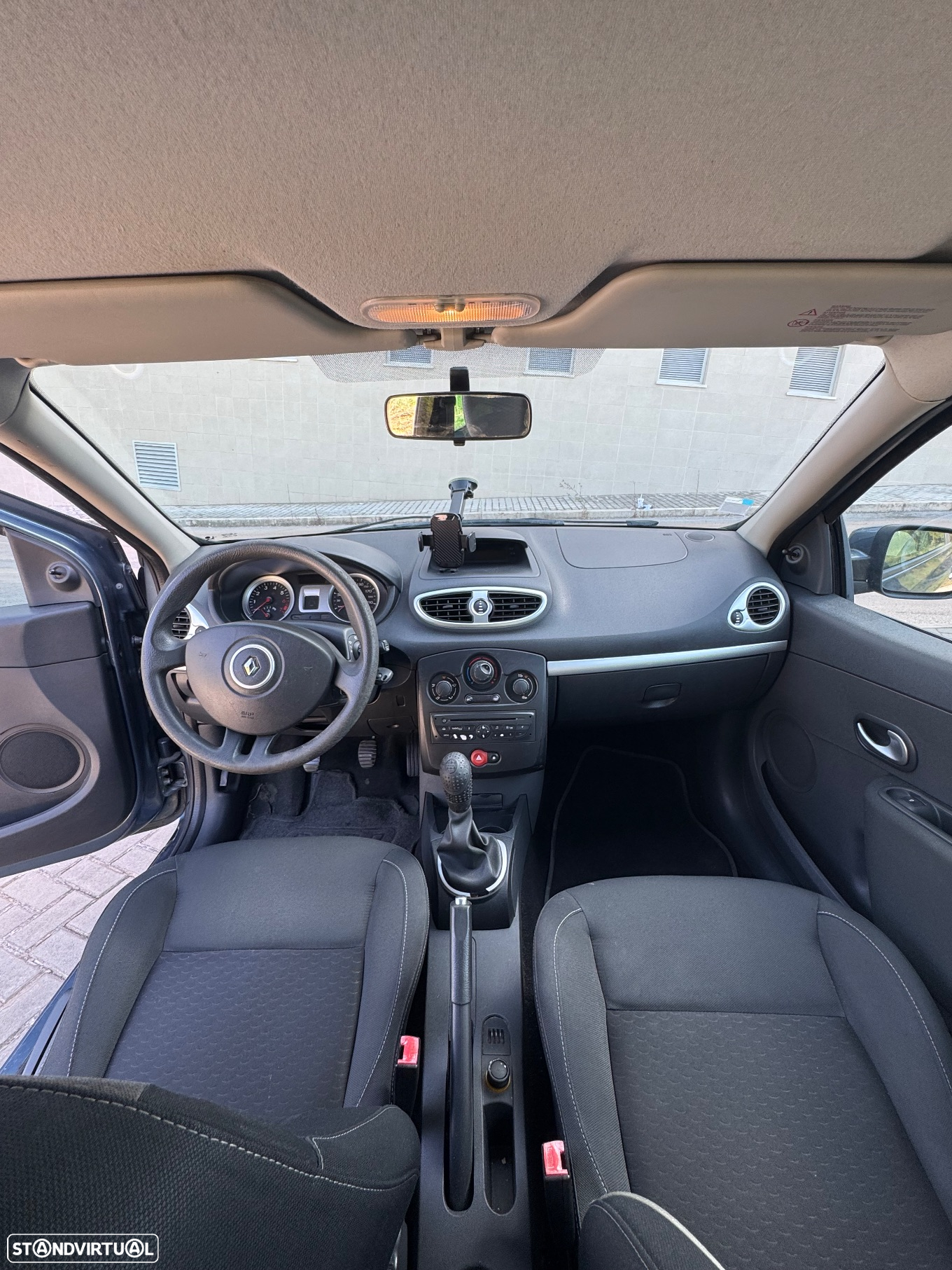 Renault Clio 1.2 16V Confort - 4