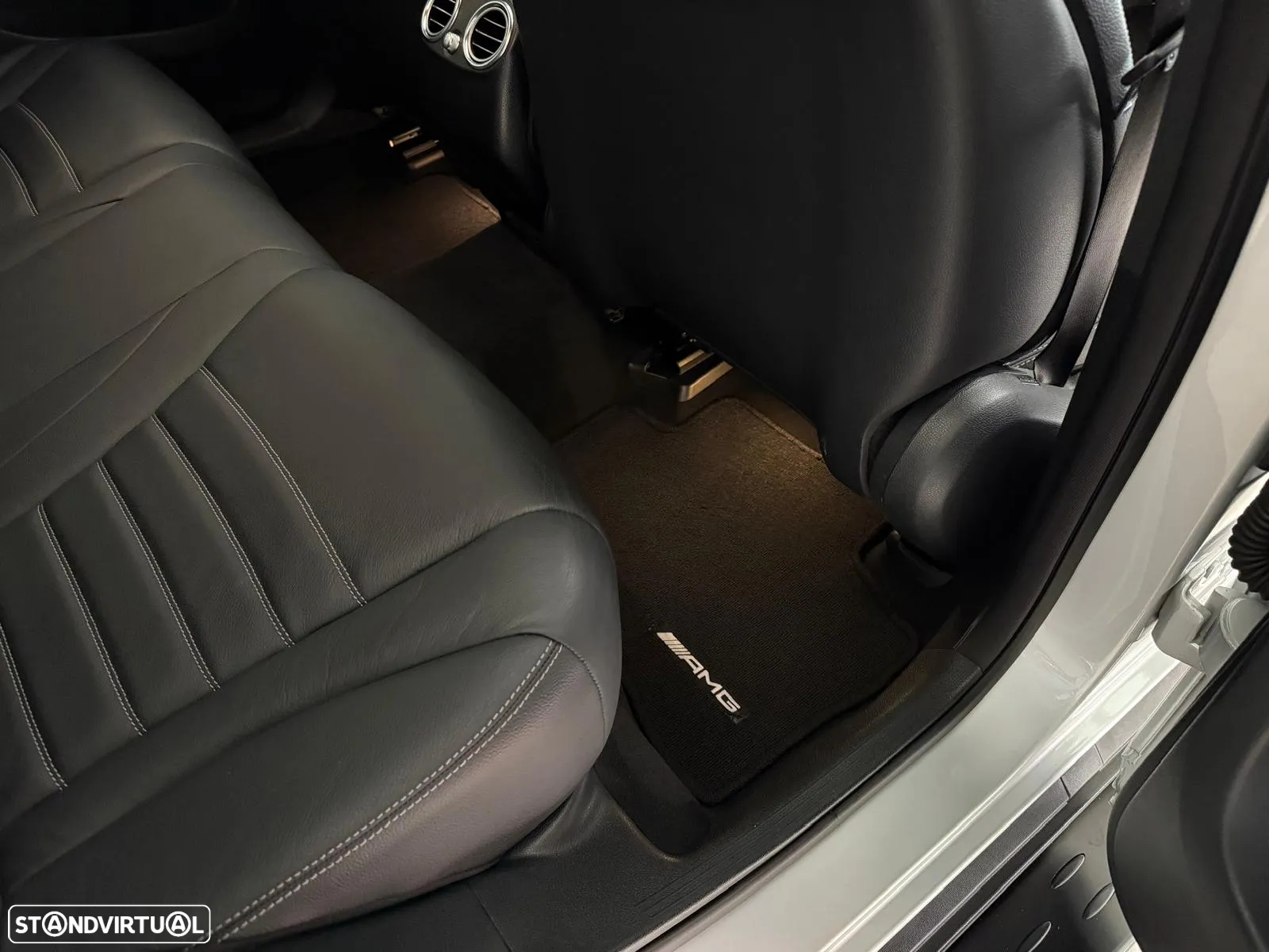 Mercedes-Benz GLC 250 d 4Matic 9G-TRONIC AMG Line - 53