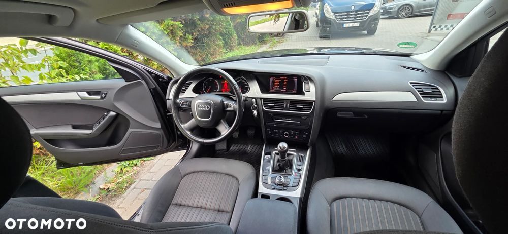 Audi A4 Avant 2.0 TDI DPF Attraction - 33