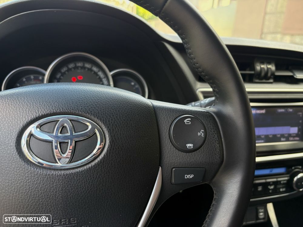 Toyota Auris 1.4 D-4D Comfort+Pack Sport - 22
