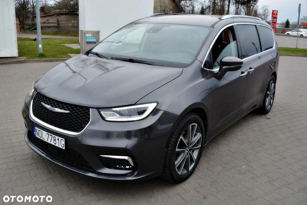 Chrysler Pacifica - 25