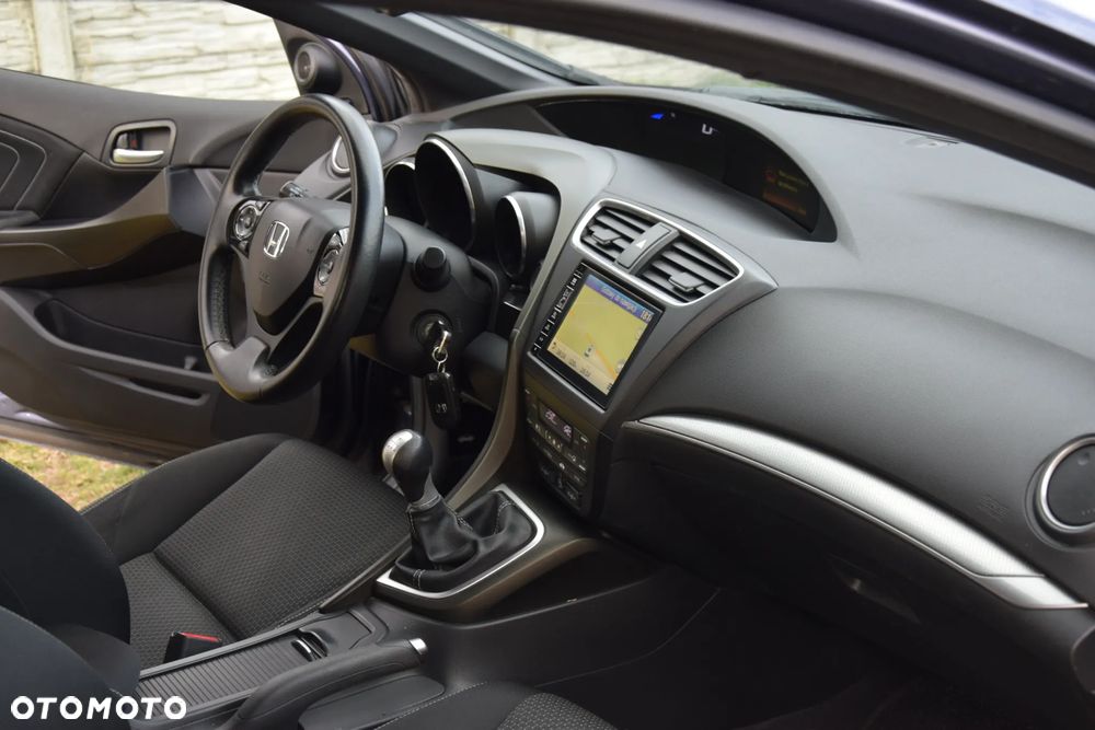 Honda Civic 1.6 i-DTEC Executive Black Edition - 15