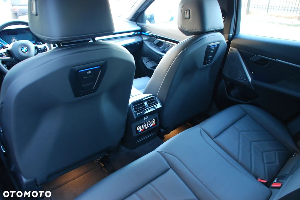 BMW Seria 5 520i mHEV M Sport - 22