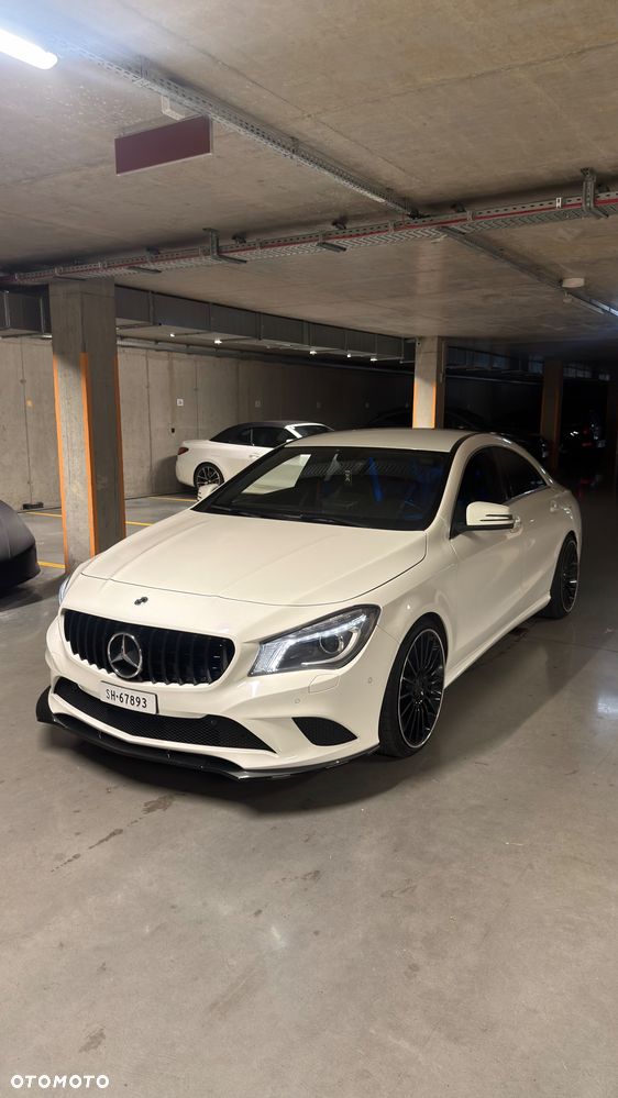Mercedes-Benz CLA 200 7G-DCT AMG Line - 5